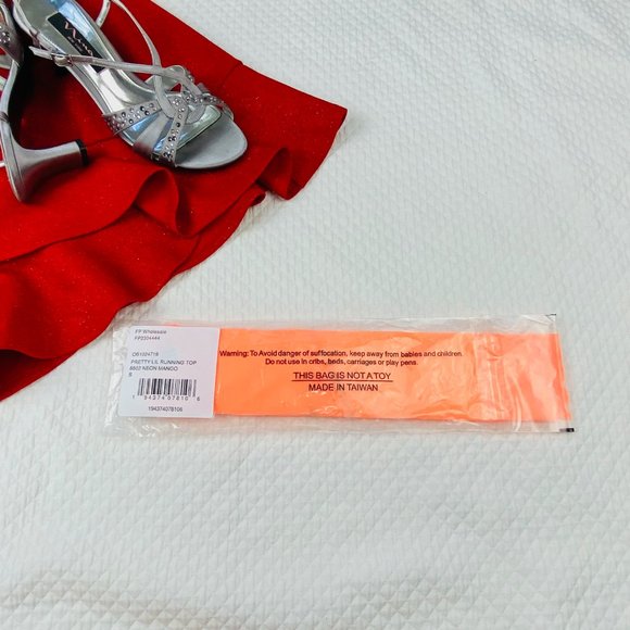 NWT Free People Movement Pretty Lil Running Active Top Tank Size Small,  Medium - Picture 11 of 13